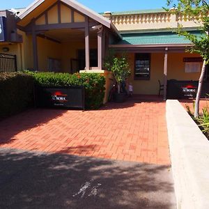 Dongara Hotel Motel